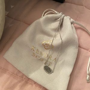 kendra scott necklace 🙌🏻
